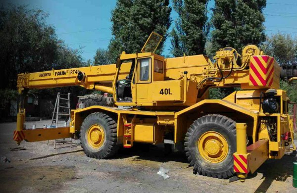 Truck crane Faun– RT40